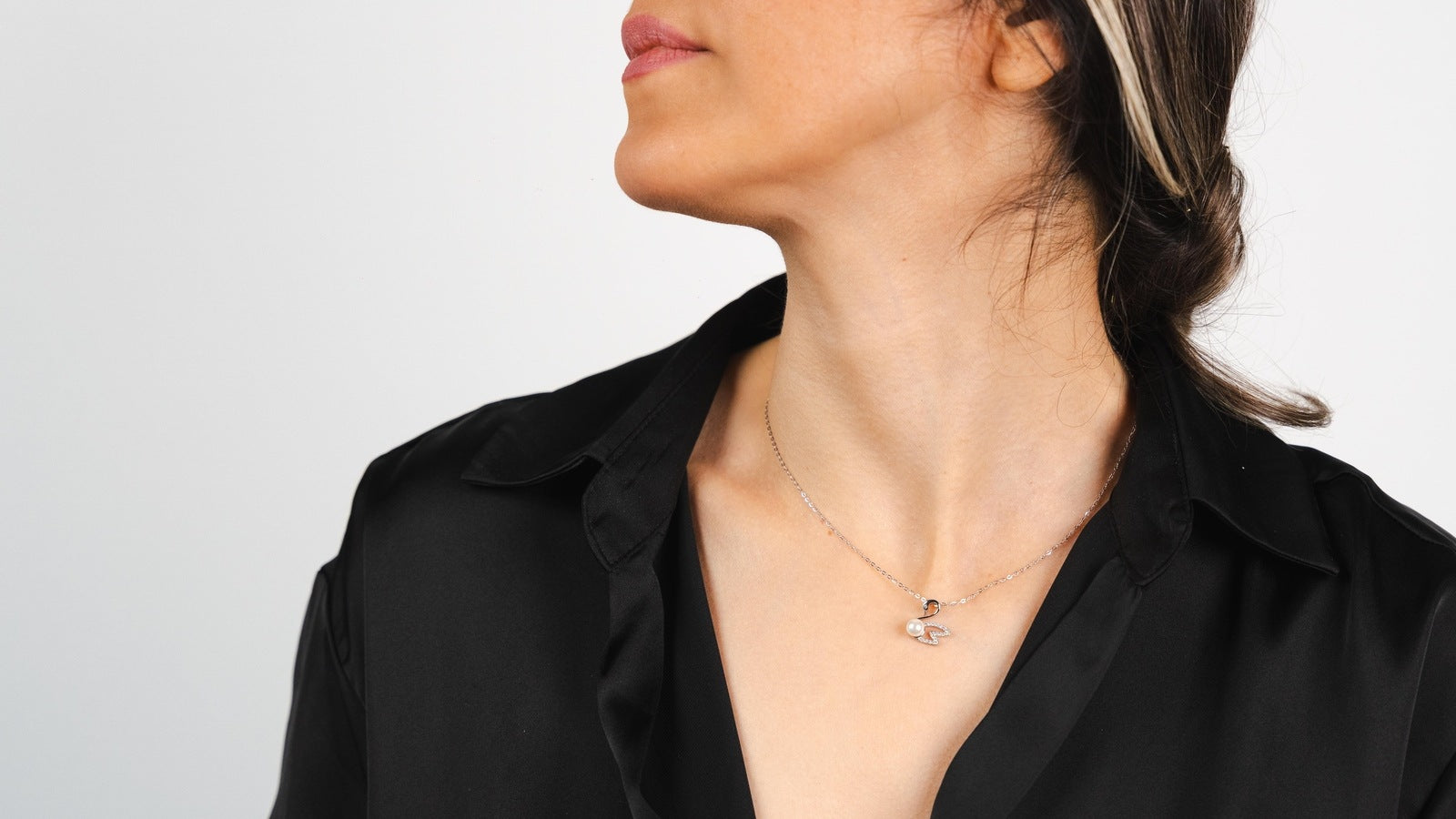 Graceful Swan Pendant Necklace