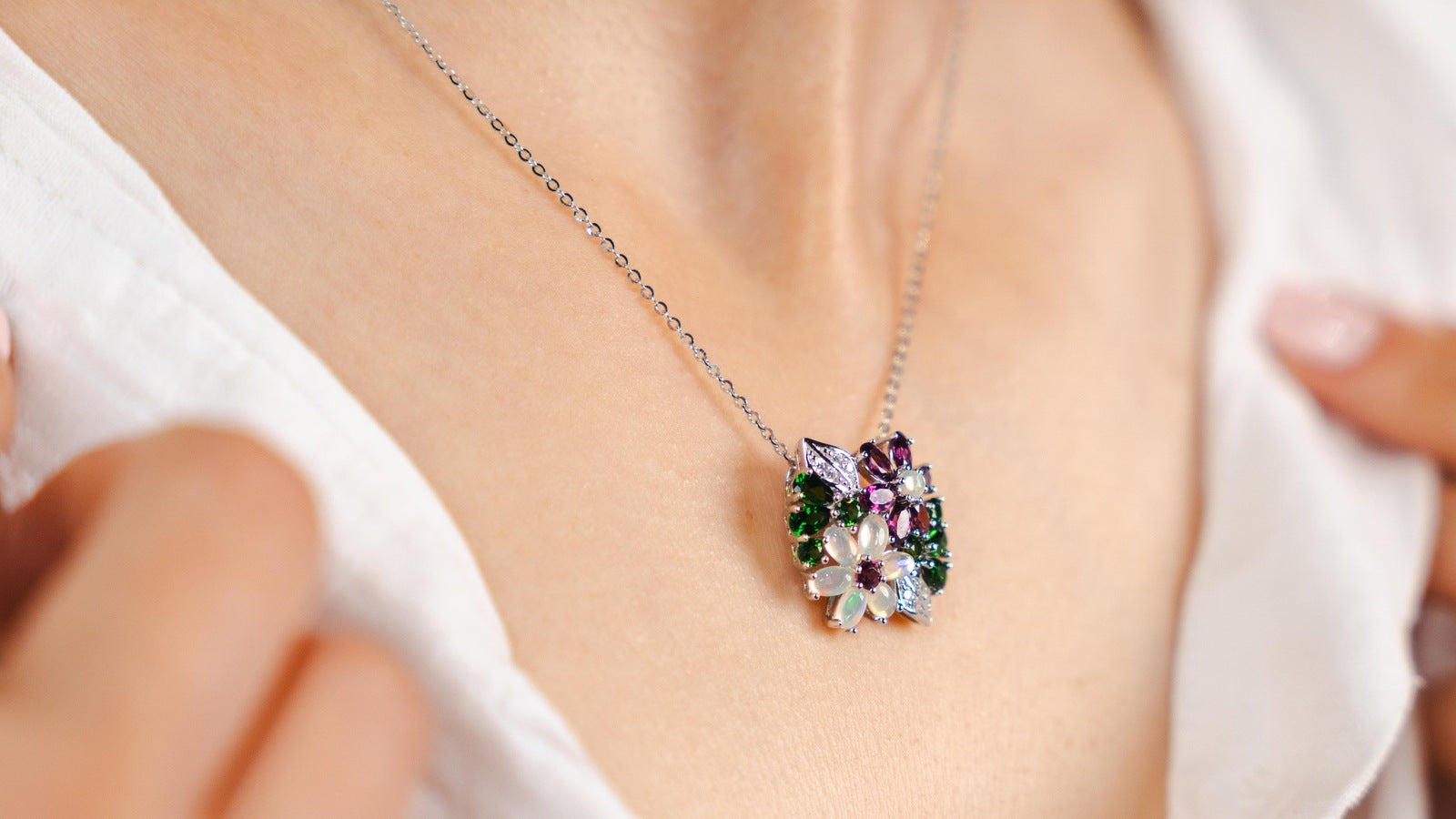 Bloom Symphony Pendant