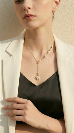 Comet - Fresh Pearl Water Necklace